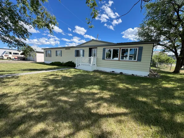 124 12th St N #6-7-16, Columbus, MT 59019