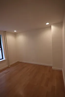 Rented by PMG Real Estate  | media 17