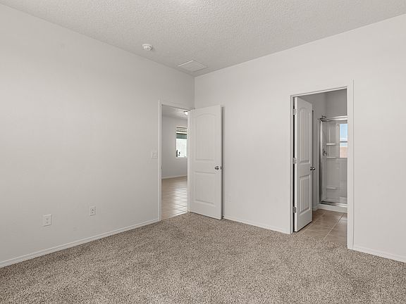 4th image of 77 Tome Vista Dr