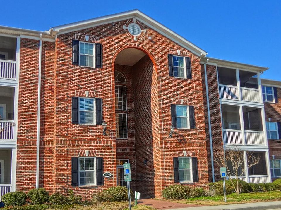 1st image of 1461 Cambridge Lakes Dr