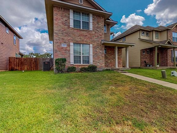 2nd image of 2927 McLaren Dr