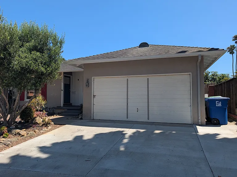 1355 Santa Rita Cir — Photo 2