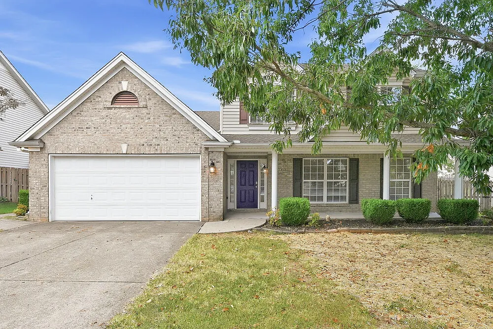 3 bed, 2.5 bath, 2096 sqft, $2,555 — Photo 1