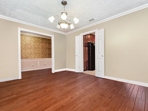 Virtual photo of DR painted