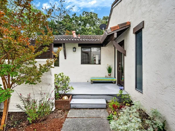 842 Adobe Drive, Santa Rosa, CA 95404