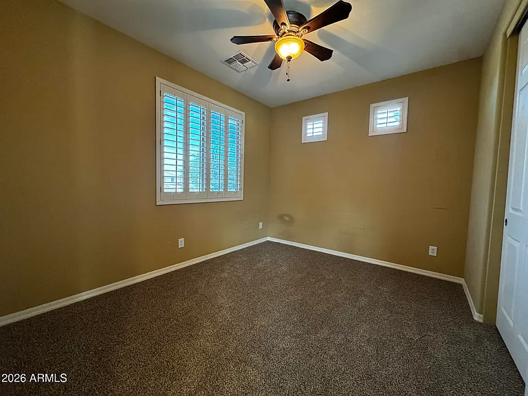 837 W Village Pkwy — Photo 17