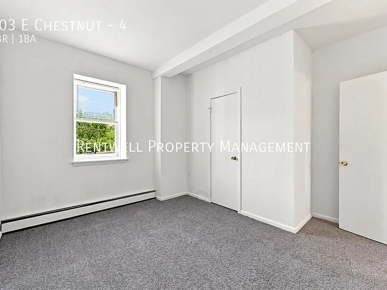 103 E Chestnut St #4 — Photo 11