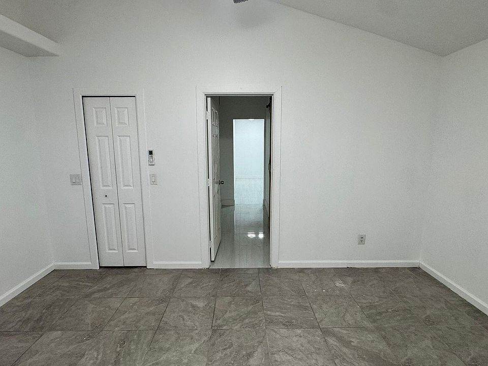 1st image of 678 SW Pueblo Ter