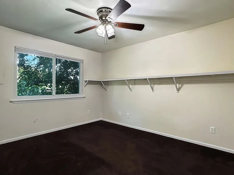 312 Ashlawn Dr #6 — Photo 13