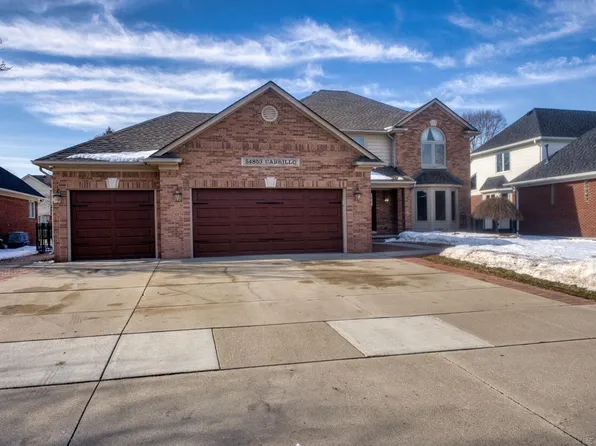 54853 Cabrillo Dr, Macomb, MI 48042