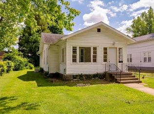 704 W Saint Louis St, West Frankfort, IL 62896