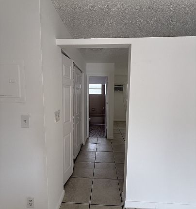 4th image of 2847 Jackson St #2