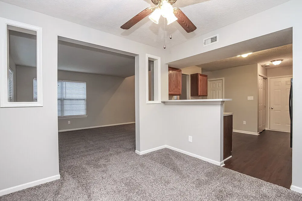 3 bed, 2.5 bath, 1762 sqft, $2,005 — Photo 4