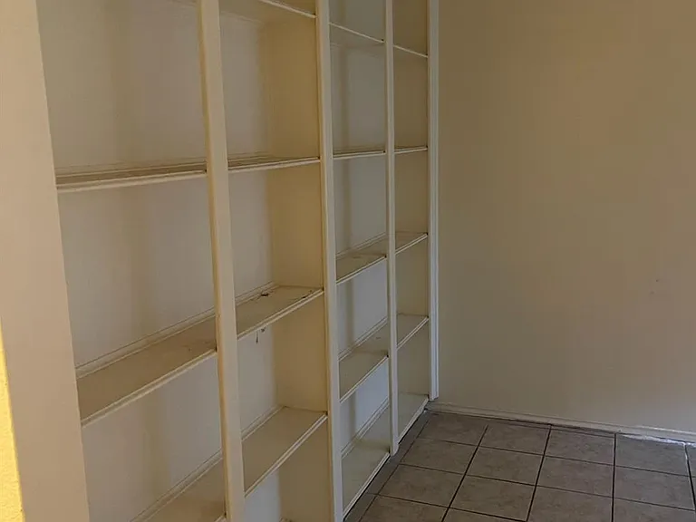 708 Carol Lynn Dr — Photo 3