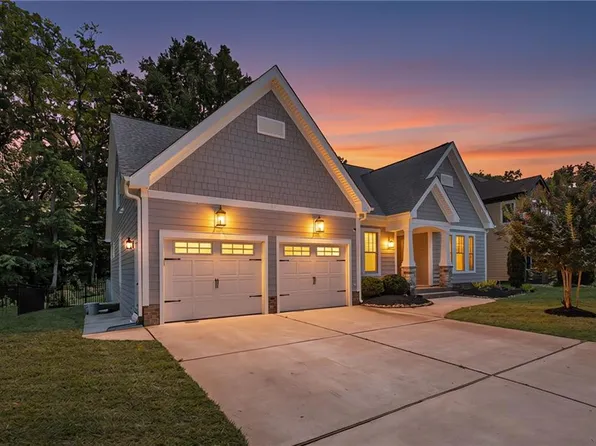 3458 Raintree Cir, Suffolk, VA 23435