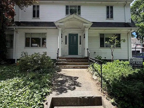 4 Van Ness Rd, Belmont, MA 02478