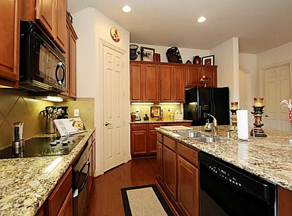 5th image of 8618 Argentine Way