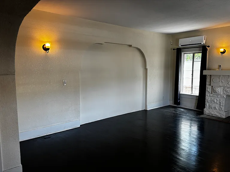 428 S Chicago St — Photo 5