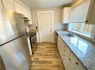 8244 SE Washington St, Portland, OR 97216