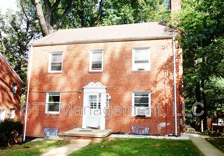 8405 Greenwood Ave #2 — Photo 66