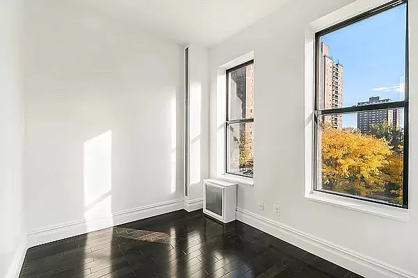 Rented by REAL New York | media 12