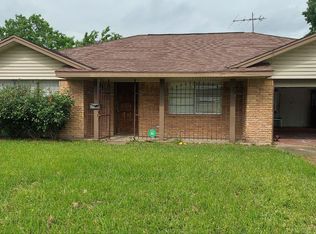 8614 Dover St, Houston, TX 77061