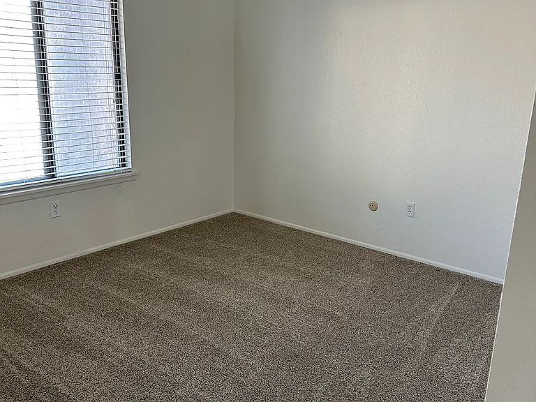 1401 Zuni Pl — Photo 40