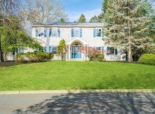 17 Sloane Ct, Stony Pt, NY 10980