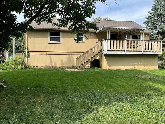 2nd image of 601 Brentwood Dr W