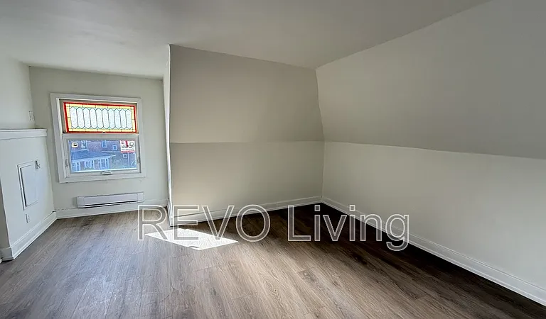 4585 Ryerson Cres #3 — Photo 7