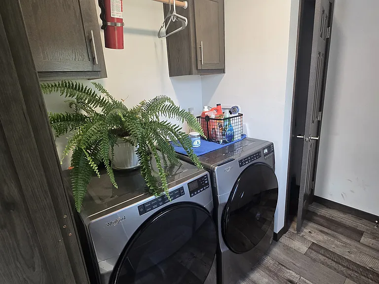 481 Green Tree Dr — Photo 12