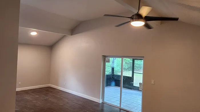 3 bed, 2.0 bath, 1148 sqft, $1,790 — Photo 4