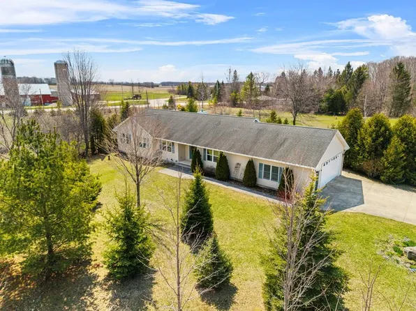 4909 Ripp Rd, Sturgeon Bay, WI 54235