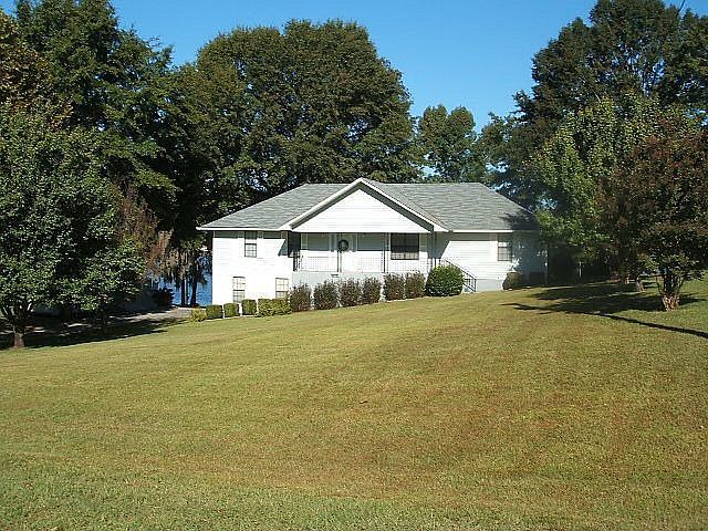 1st image of 1014 S Lake Dr
