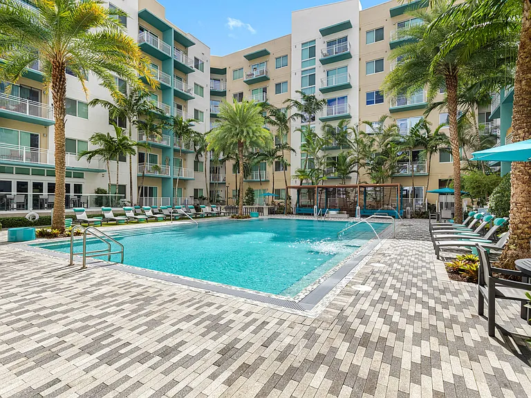 Ora Flagler Village — Photo 10