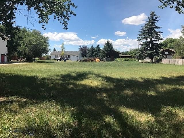 2nd image of 710 2nd Ave W
