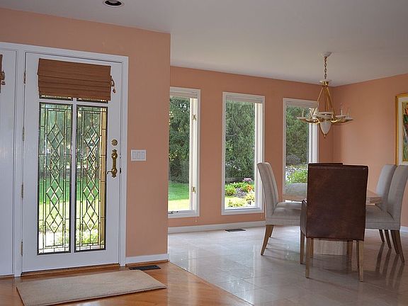 4th image of 8737 Windfield Ln