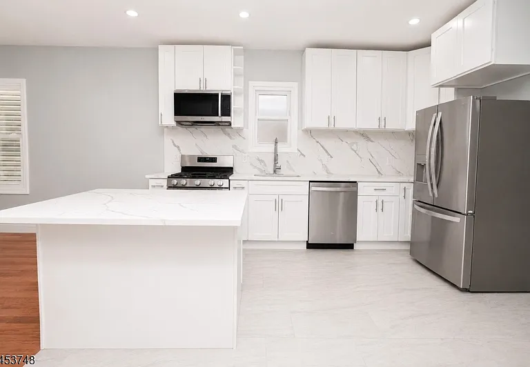 734 Summer Ave #1 — Photo 6