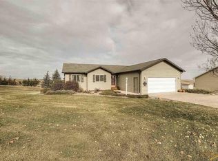 2610 Wildhorse Dr, Rapid City, SD 57703