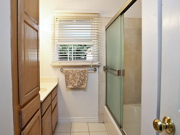 5th image of 6223 Elsa St