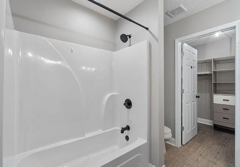 4628 Dove Way — Photo 26