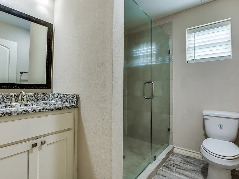 336 Austin Ave — Photo 16