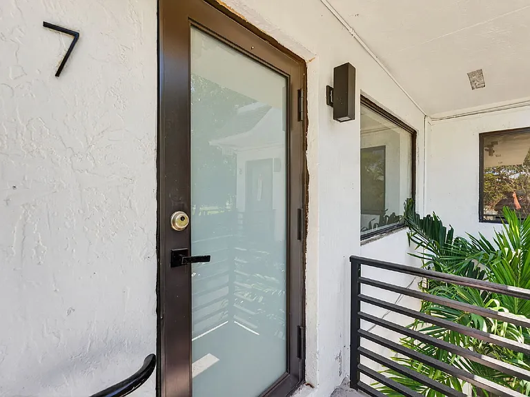 37 NW 59th St #7 — Photo 8
