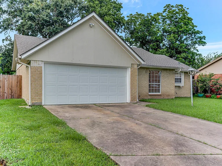 11511 Grapewood Ct — Photo 2