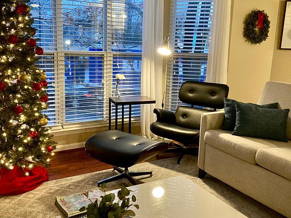 4th image of 529 Graham St #2E