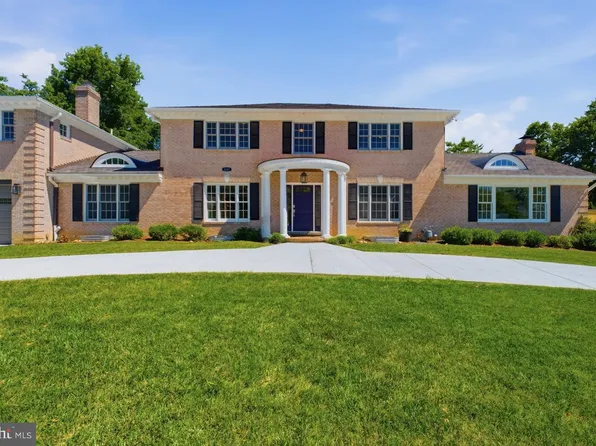1337 Kingston Ave, Alexandria, VA 22302
