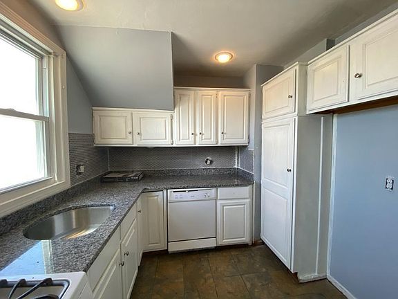 3rd image of 11-13 2nd St #11