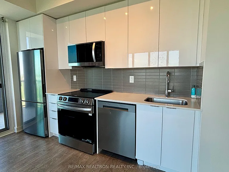 225 Malta Ave #805 — Photo 12