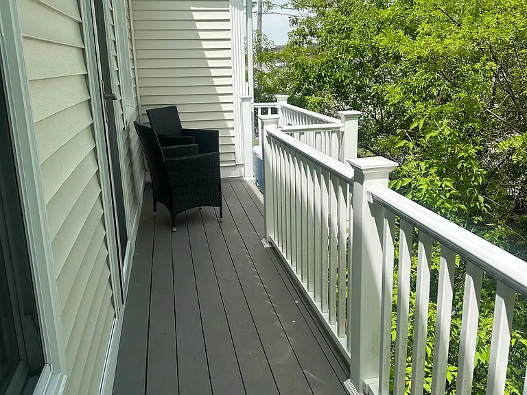 286 Front St — Photo 5