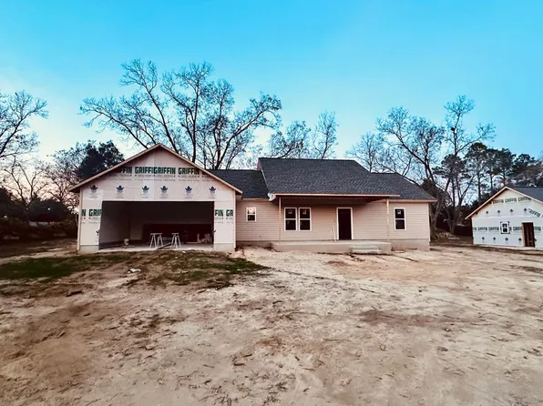 142 Lamar St, Omega, GA 31775